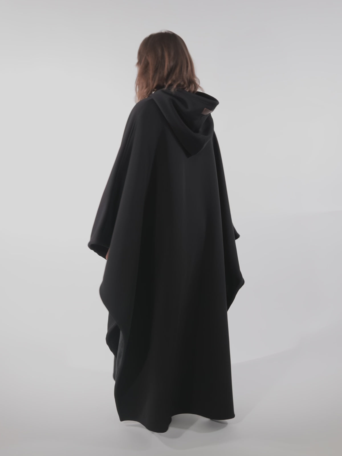 Cape douillette pour les soirées d'hiver ❄️ | Soldes de Noël : jusqu'à 40 % de réduction et sans frais cachés ! 🎁
