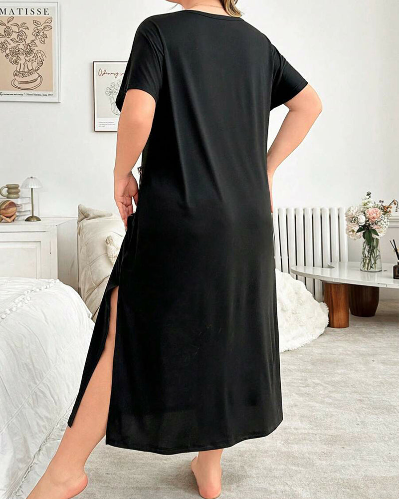 Kuschelwohl Maxikleid in großen Größen – Leo-Print, V-Ausschnitt