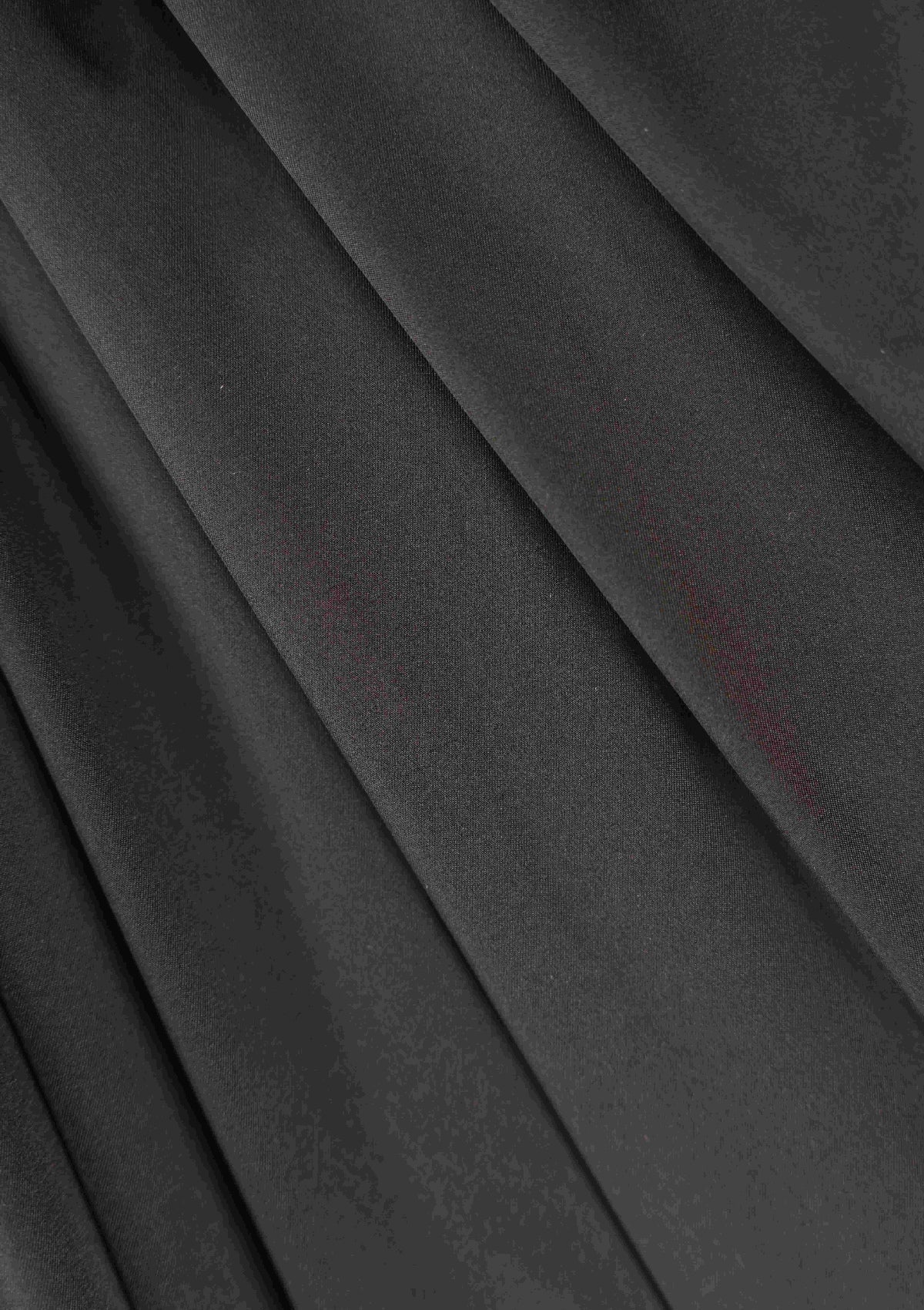 Schwarz-Weißer Krieger-Daunenmantel