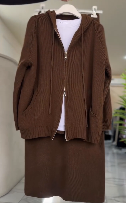 Strickkleid-Set mit Kapuze und Reißverschluss für Damen