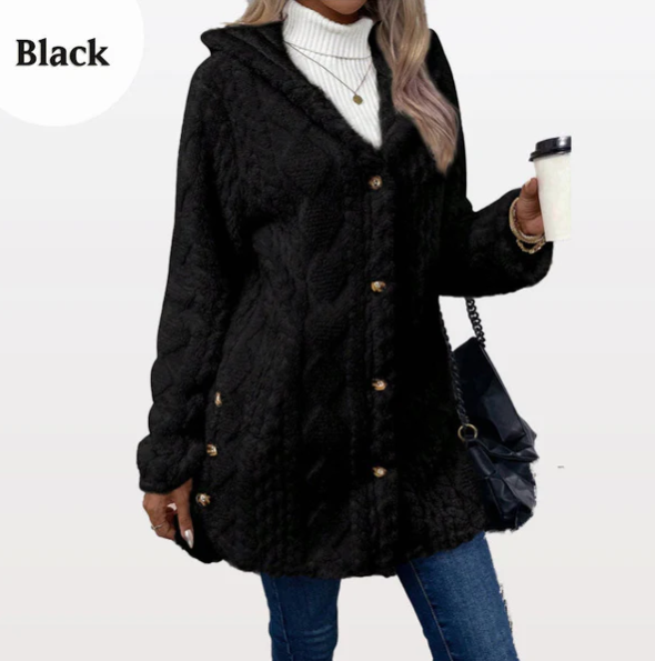 Warme Damenjacke mit Kapuze und Rautenmuster