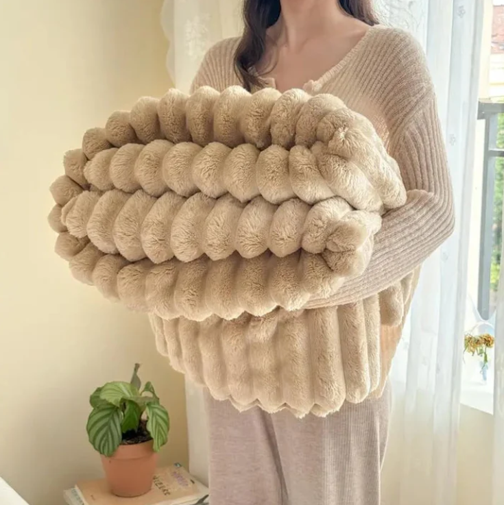 🍂 Soldes d'automne – 50 % de réduction ! 🛏️ Couverture épaisse en peluche avec motif lapin et revêtement en velours couleur lait 🫧 Blottissez-vous dans un confort absolu