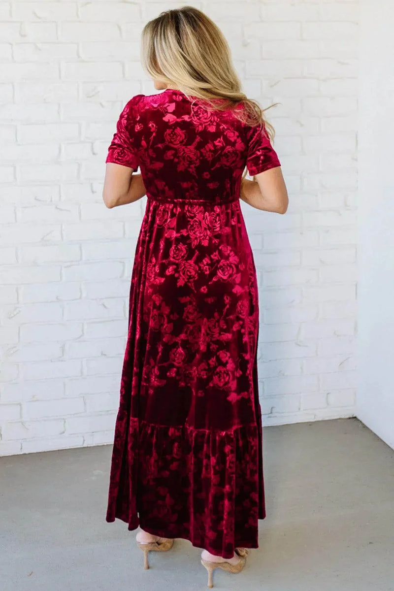 Robe longue élégante en velours avec bordure en dentelle et patte de boutonnage (style vintage) – 🎄 Offre exclusive de Noël 