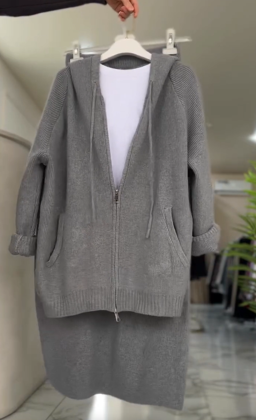 Strickkleid-Set mit Kapuze und Reißverschluss für Damen