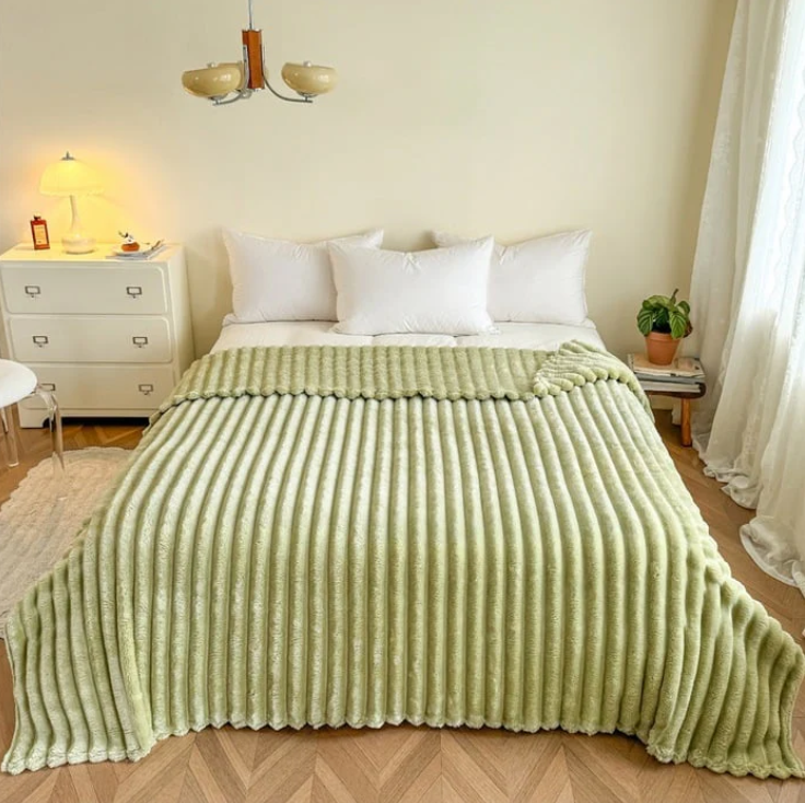 🍂 Soldes d'automne – 50 % de réduction ! 🛏️ Couverture épaisse en peluche avec motif lapin et revêtement en velours couleur lait 🫧 Blottissez-vous dans un confort absolu