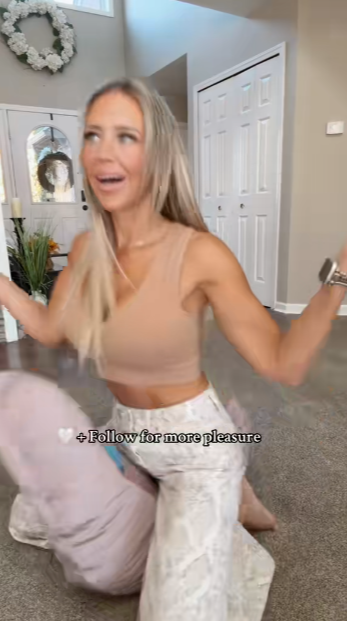 Kuschelwohl® Hands-Free Erlebniskissen – Dein Raum für Freiheit & Lust (Weihnachts-Special 🎄)