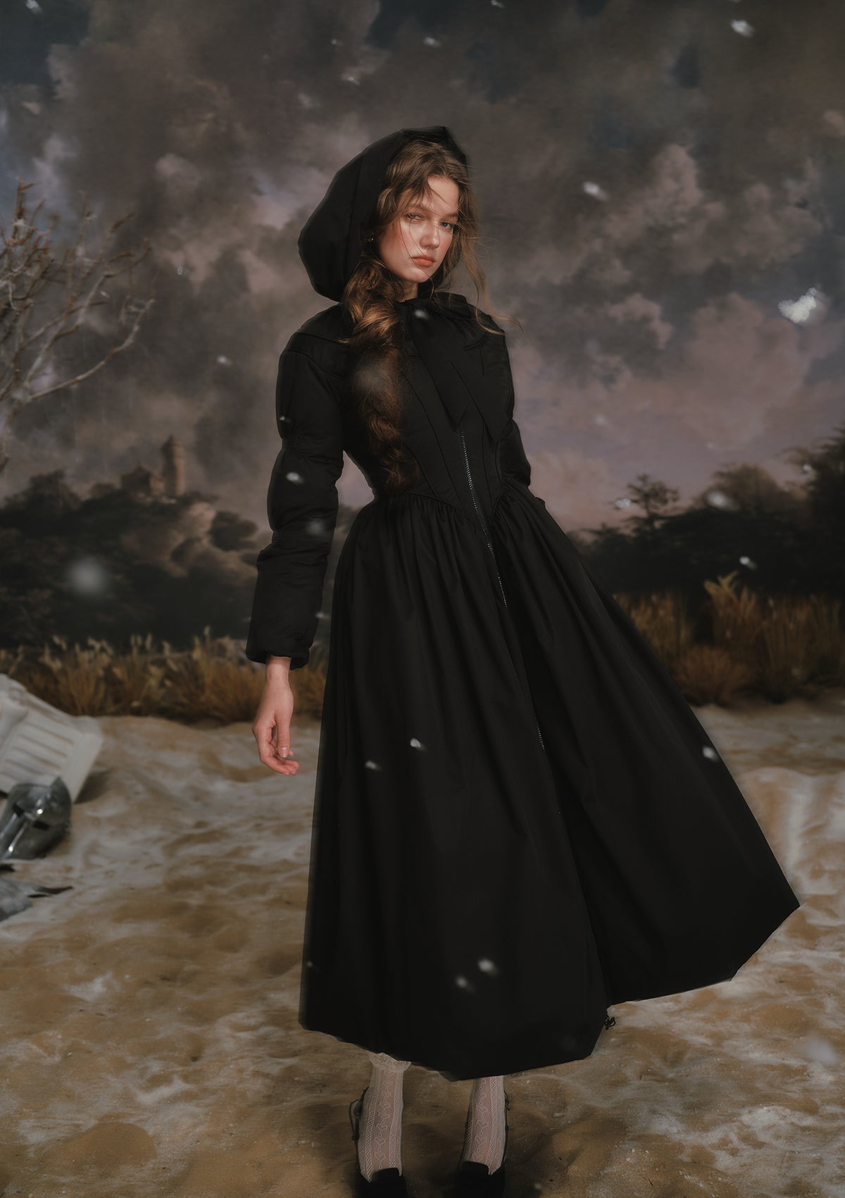 Schwarz-Weißer Krieger-Daunenmantel