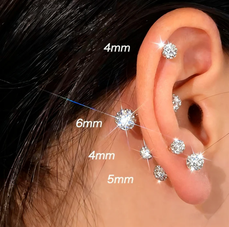 🌟 Boucles d'oreilles à clous en forme de boule de diamant scintillante 🌟 