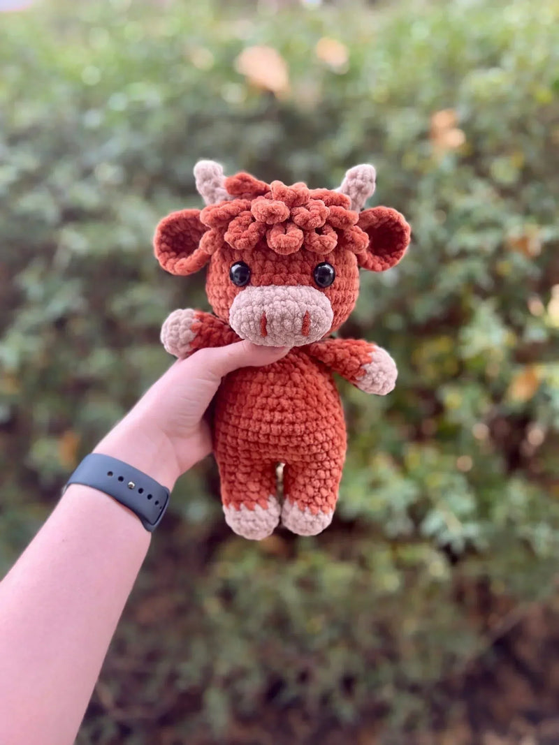 🌟 Modèle d'amigurumi vache Highland au crochet tout doux 🐮 – Kit DIY et peluches prêtes à l'emploi | 50 % de réduction pour le Black Friday 🎁