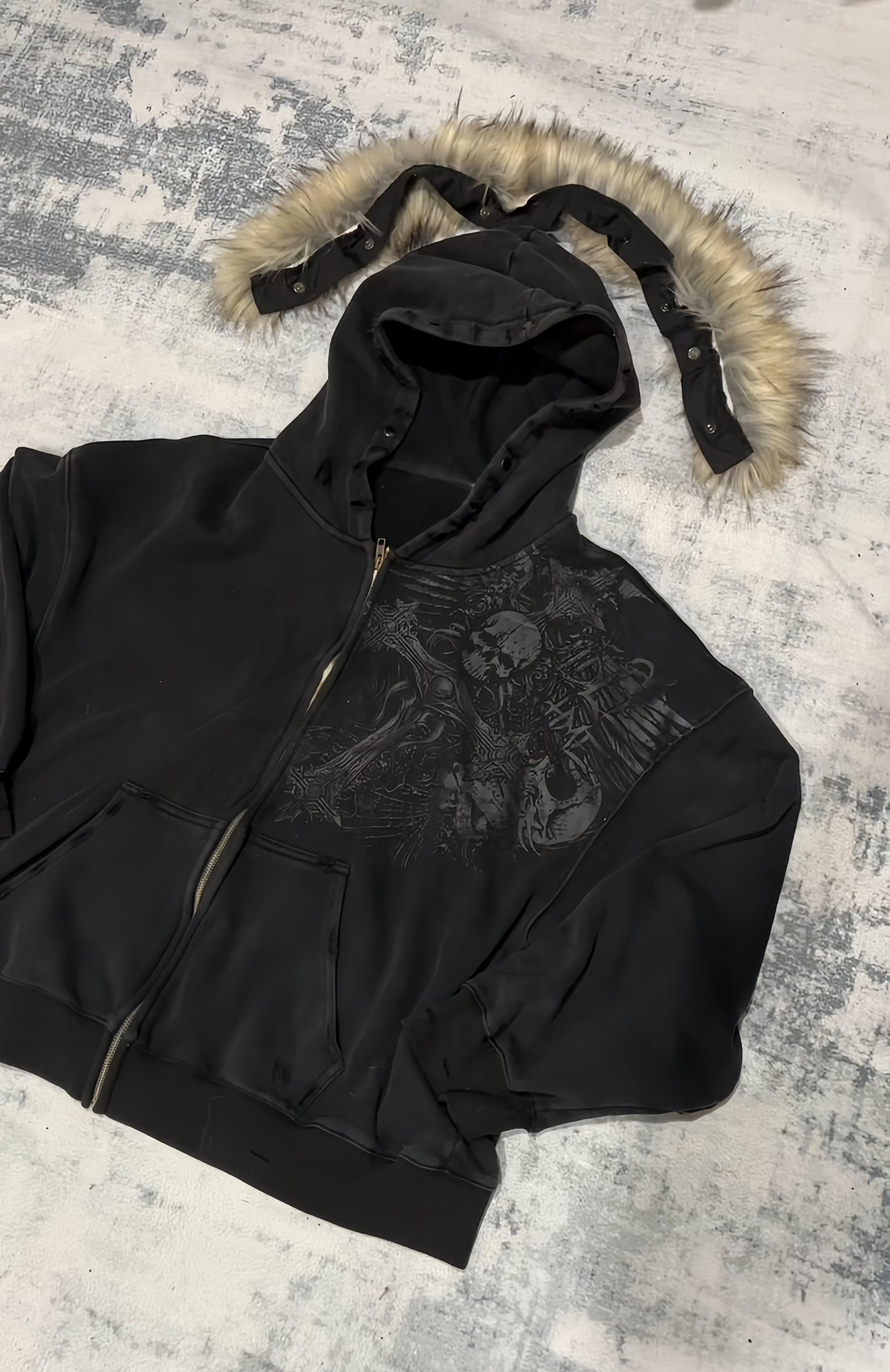 Kuschelwohl® Profound Cross Fur Zip – Assassin's Creed Style Edition – Großer Weihnachts-Sale-Lieferung innerhalb von 5-7 Tagen