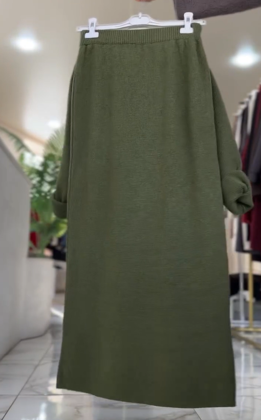 Strickkleid-Set mit Kapuze und Reißverschluss für Damen