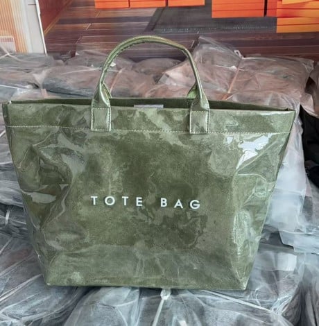 👜 Sac fourre-tout Cozy™ Designer avec imprimé lettres (Vente directe) – 👜 Accessoire tendance – 🎄 Remise immédiate pendant les soldes de Noël
