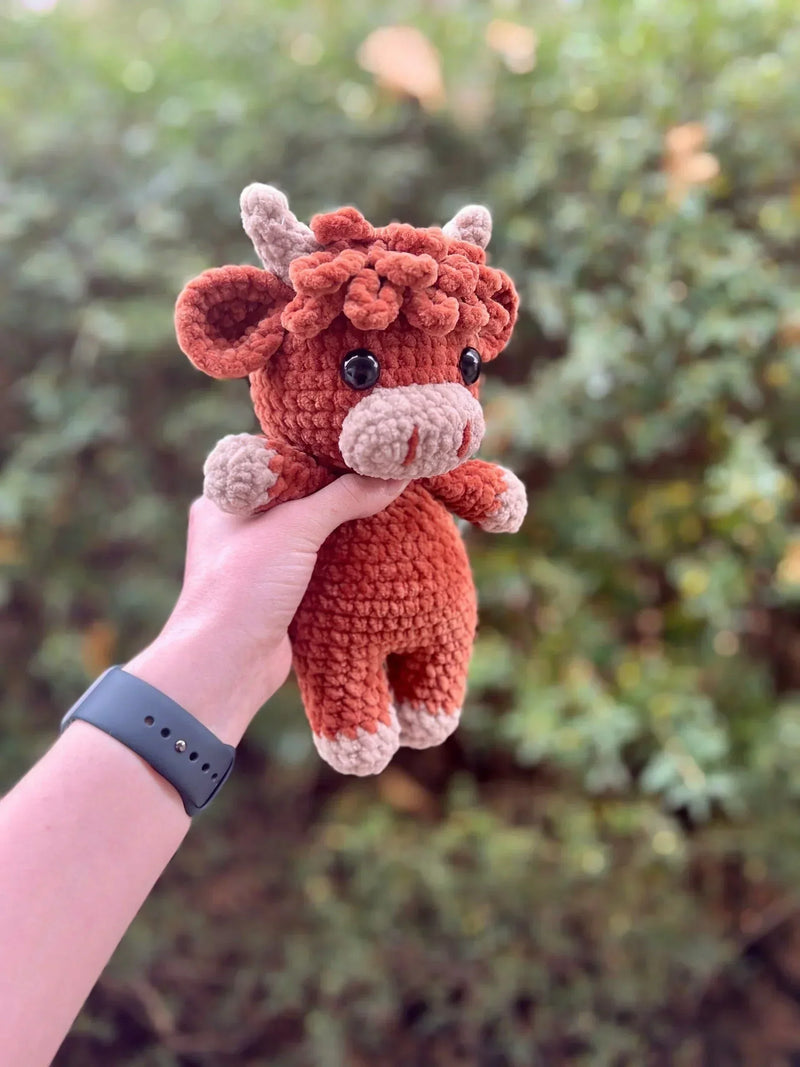 🌟 Modèle d'amigurumi vache Highland au crochet tout doux 🐮 – Kit DIY et peluches prêtes à l'emploi | 50 % de réduction pour le Black Friday 🎁