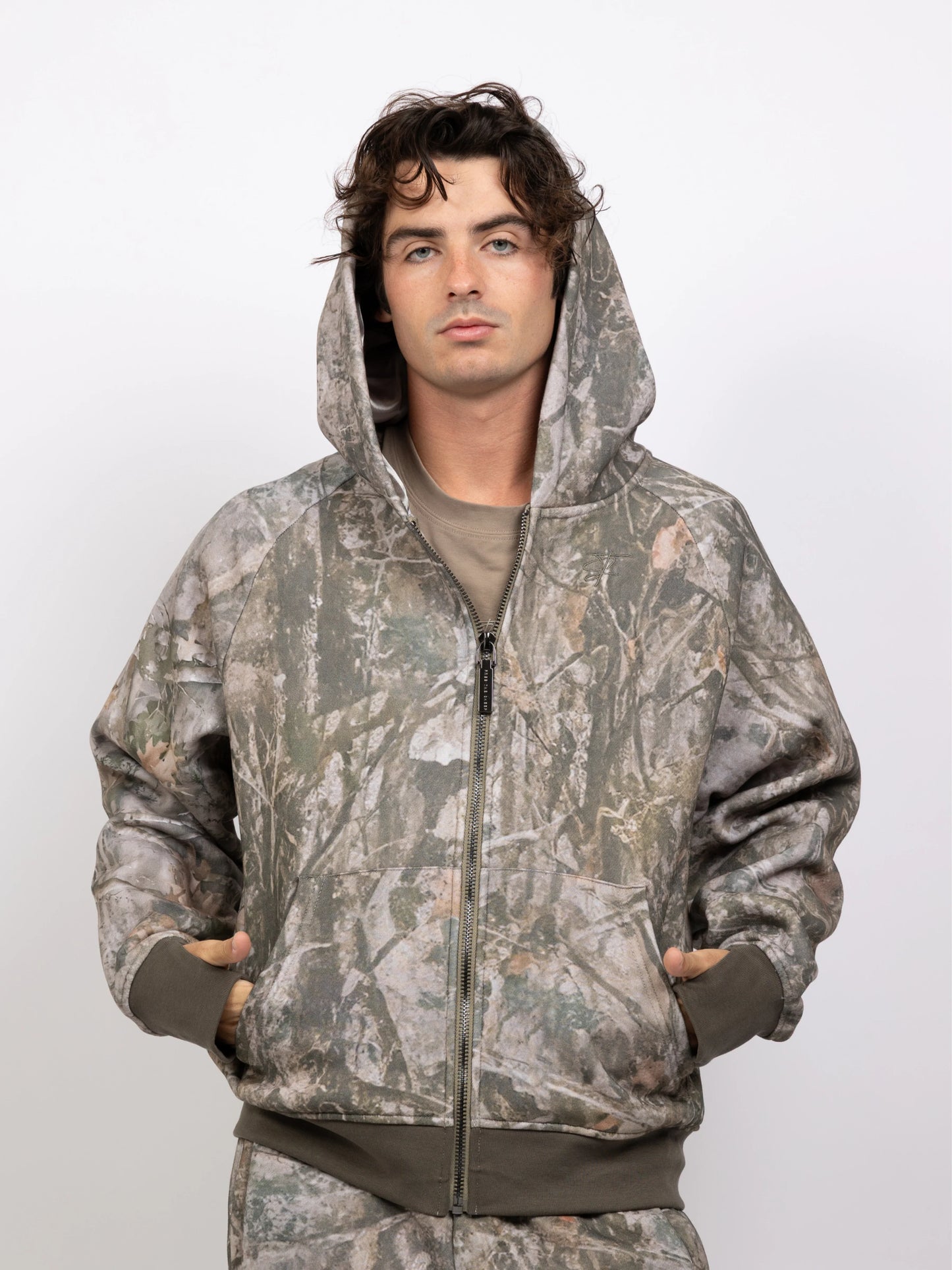 Kuschelwohl™ Oversized Freizeit-Set: Camouflage Hoodie & Hose mit Ahornblatt-Print – 🎄 Großer Weihnachts-Sale