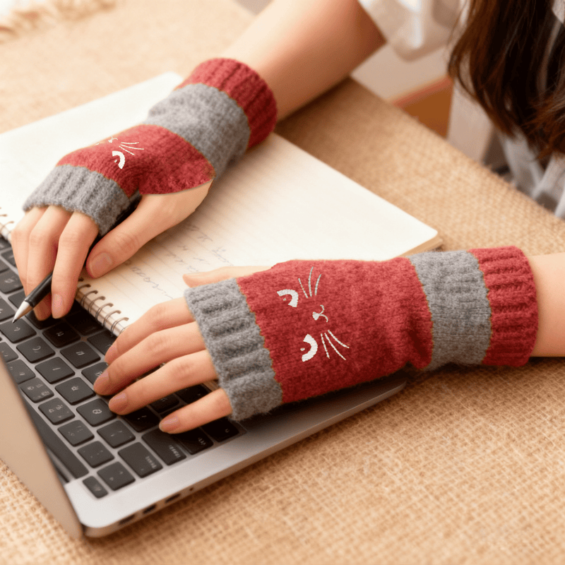 🏆🔥ACHETEZ-EN 2, RECEVEZ-EN 1 GRATUITE🧤Mousquets sans doigts pour femmes – Doux, chauds et parfaits pour le smartphone et au quotidien🐱