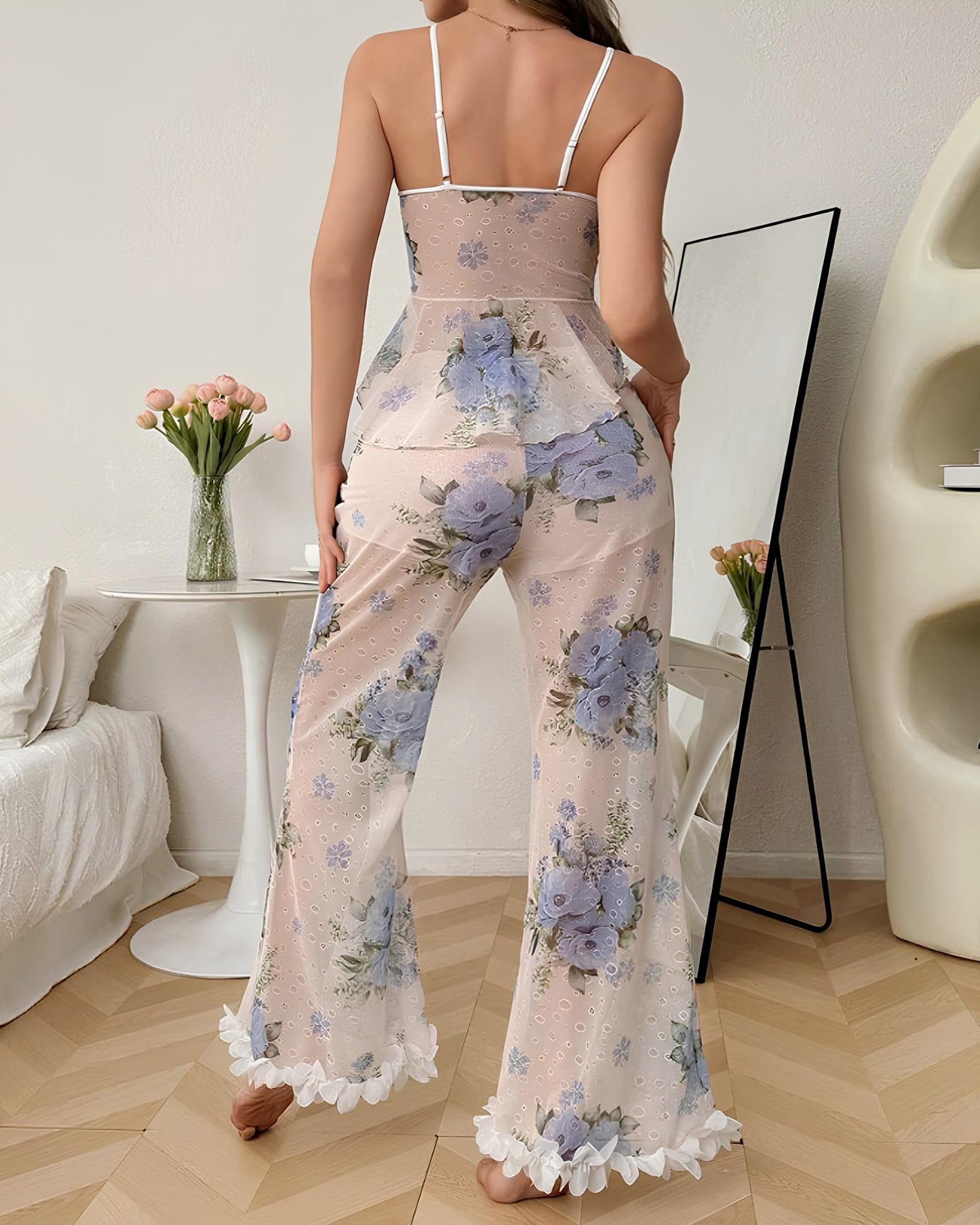 Sexy Pyjama-Set aus geblümtem, durchsichtigem Rüschen-Camisole und Hose aus Mesh
