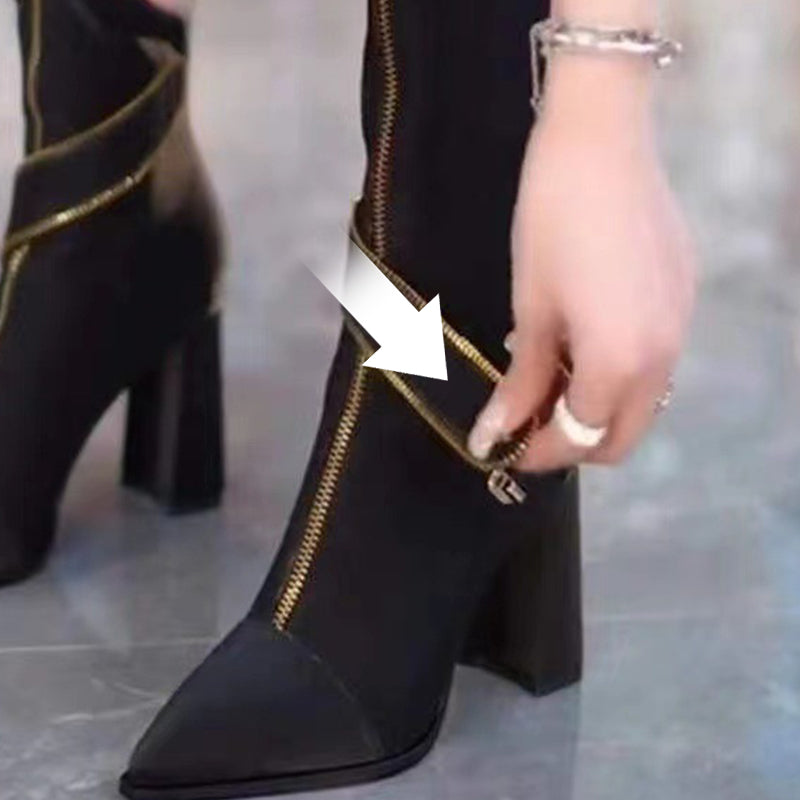 Spitze Stiefel mit klobigem Absatz bis zum Knie