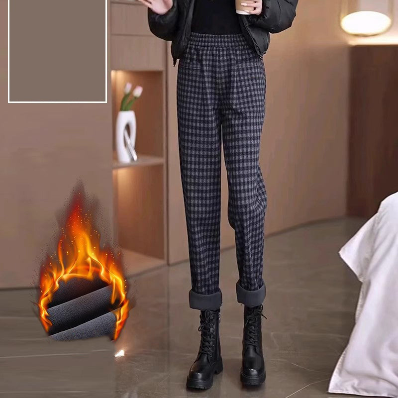 Pantalon pour femme à carreaux et jambes droites 