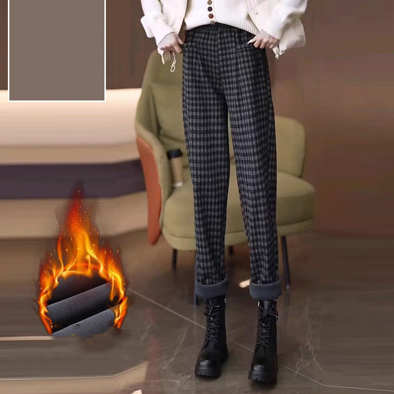 Pantalon pour femme à carreaux et jambes droites 