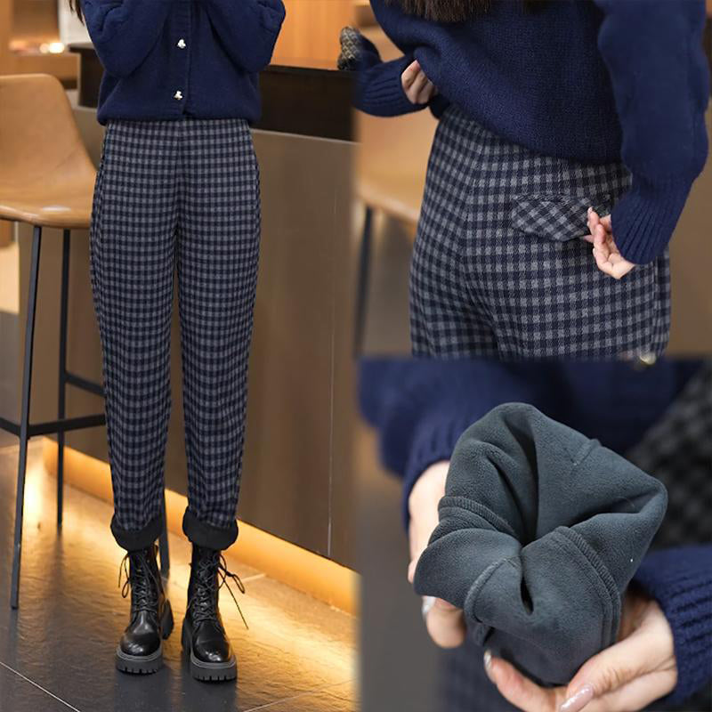 Pantalon pour femme à carreaux et jambes droites 