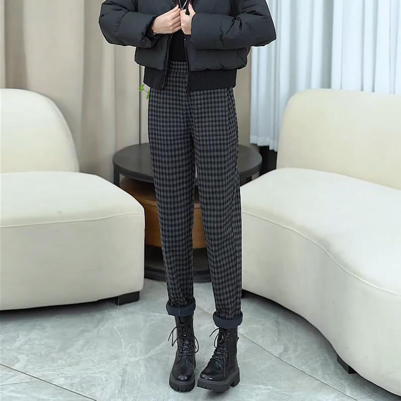 Pantalon pour femme à carreaux et jambes droites 