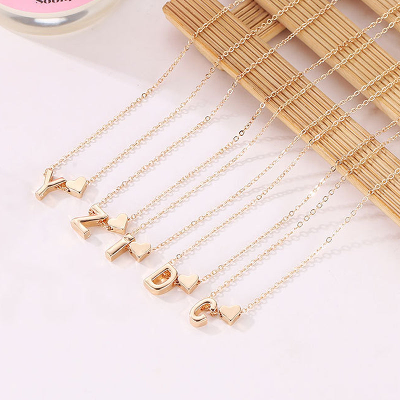 Collier initial plaqué or avec cœur – Bijou personnalisé de A à Z 💖 | Jusqu'à 50 % de réduction pour le Black Friday et Noël ! Sans frais cachés !