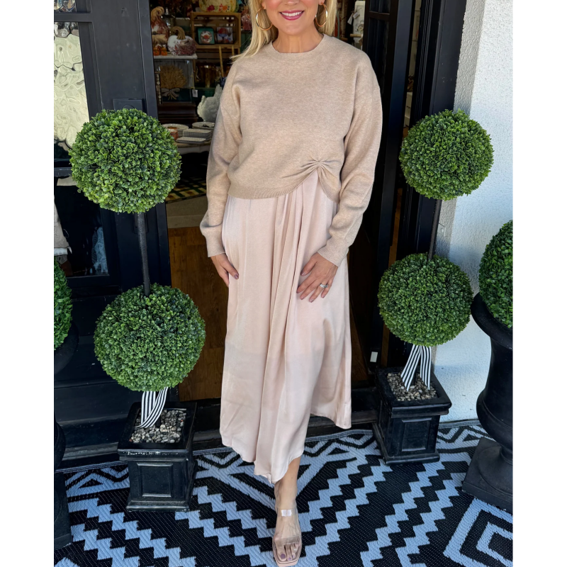 ✨ Ensemble deux pièces best-seller pour femme : haut à nouer et robe maxi fluide 🌸