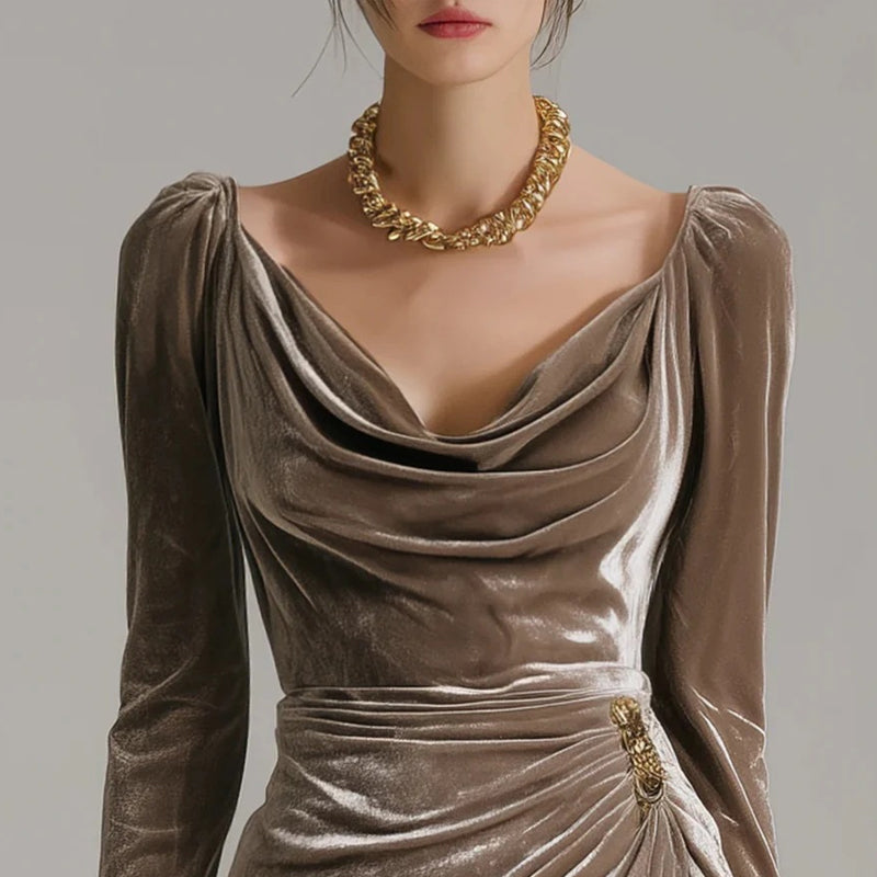 ✨Bequem und elegant! 💃Langärmeliges Kleid mit Wasserfallausschnitt, Raffungen und Schlitz.