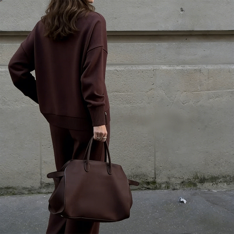 Rollkragenpullover mit seitlichem Reißverschluss und Hose